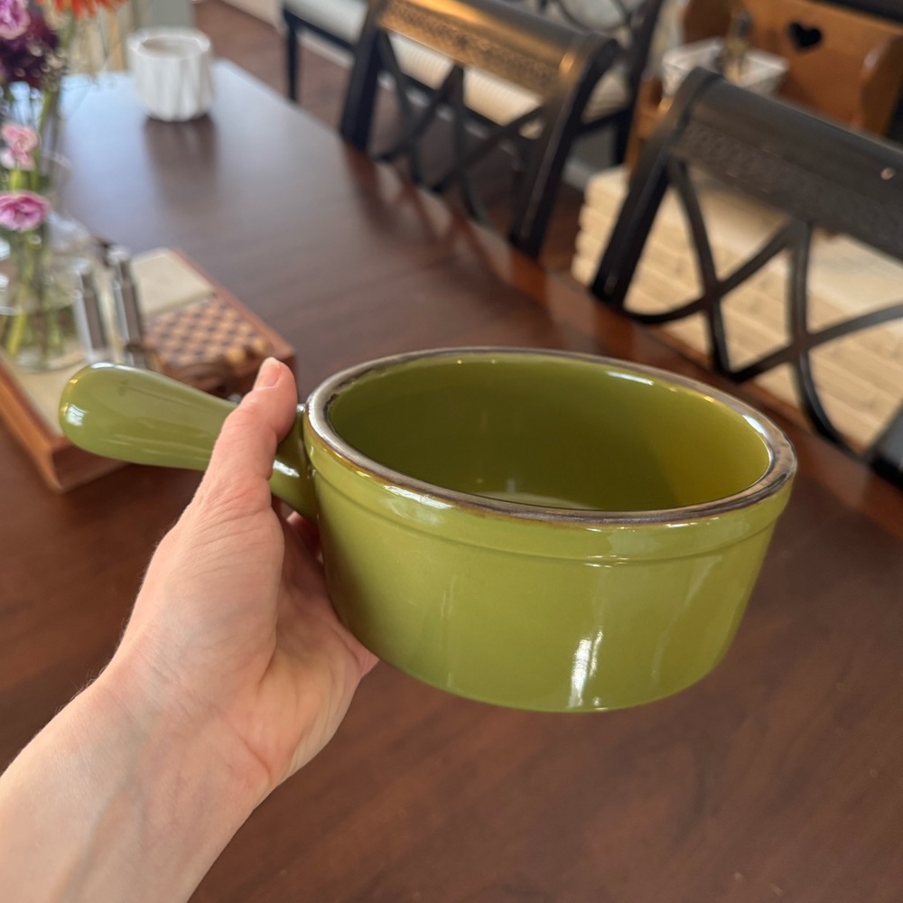 CERAMIC STYLE POT